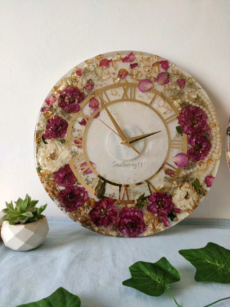 Floral Resin Memory Clock