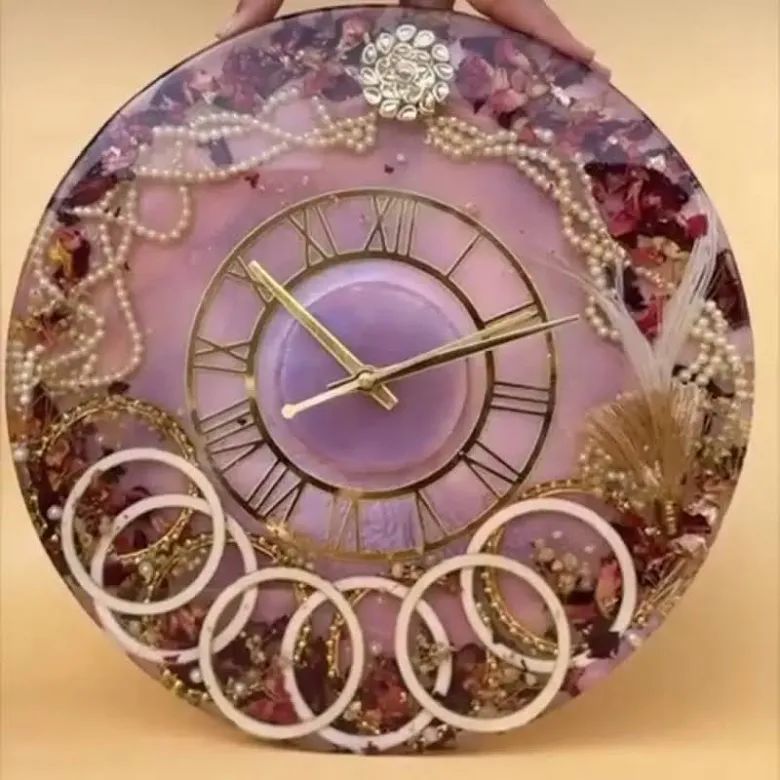 Luxury Varmala Resin Clock
