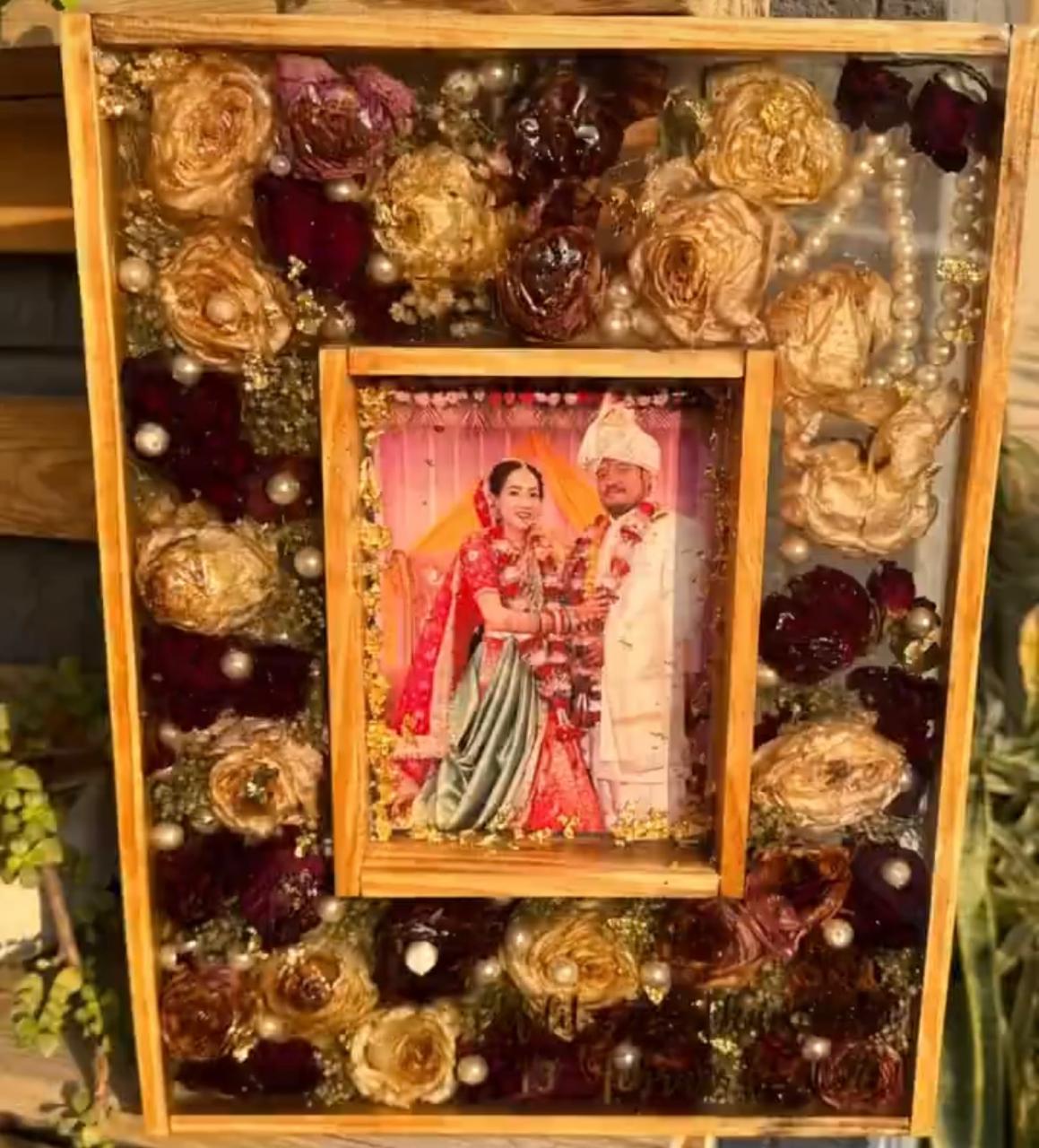 Wooden Resin Frame for Preserving Wedding Garlands