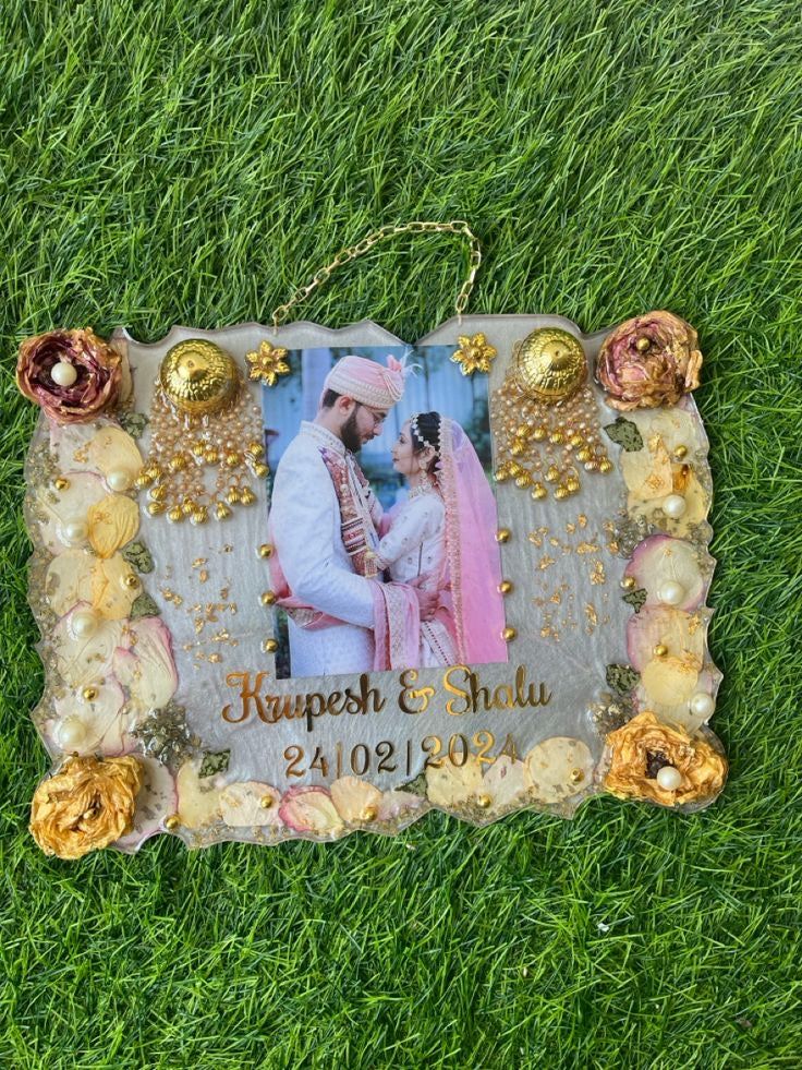 Non-Wooden uneven rectangular Resin Frame