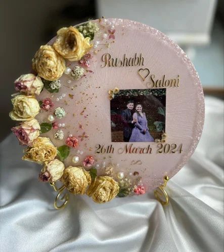 Varmala Resin Preservation With Non-Wooden Frame – Custom Wedding Keepsake