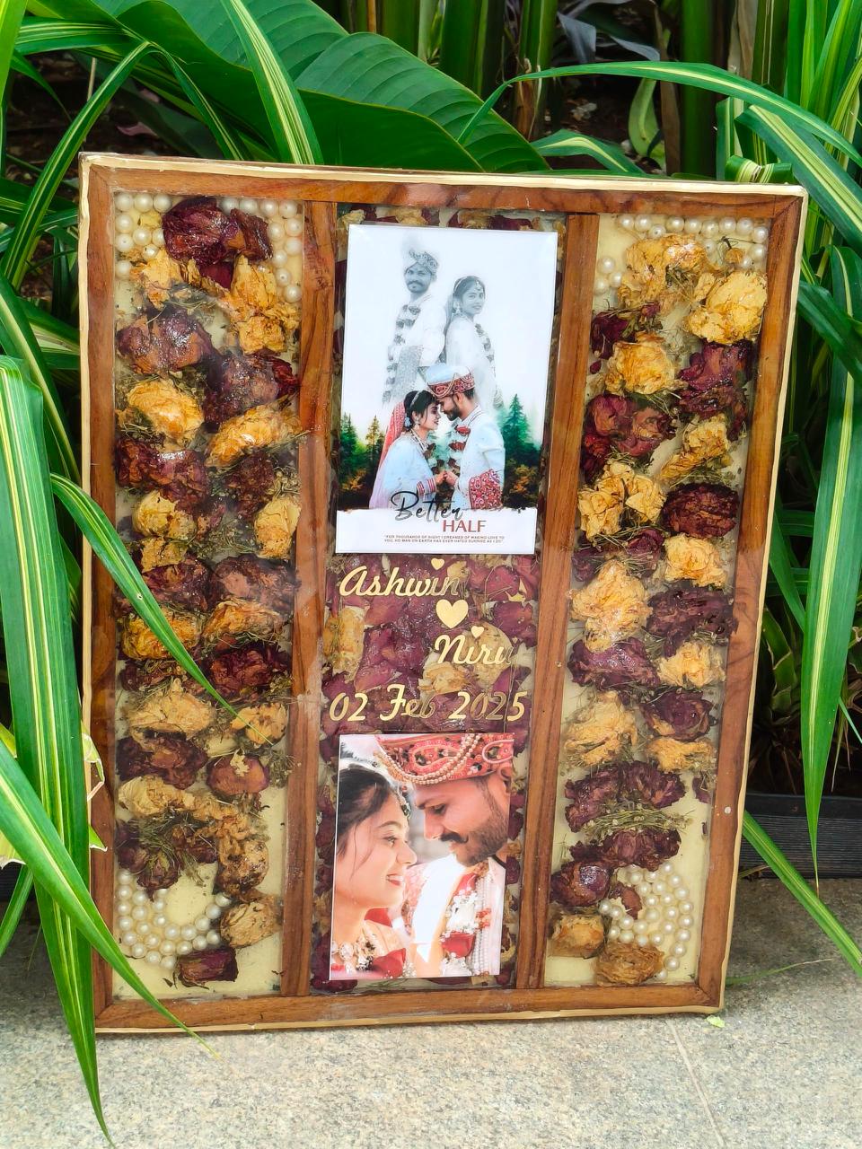 Personalized Resin Varmala Keepsake in Wooden Frame