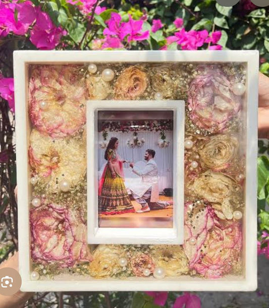 Anniversary Gift Resin Varmala Preservation Frame