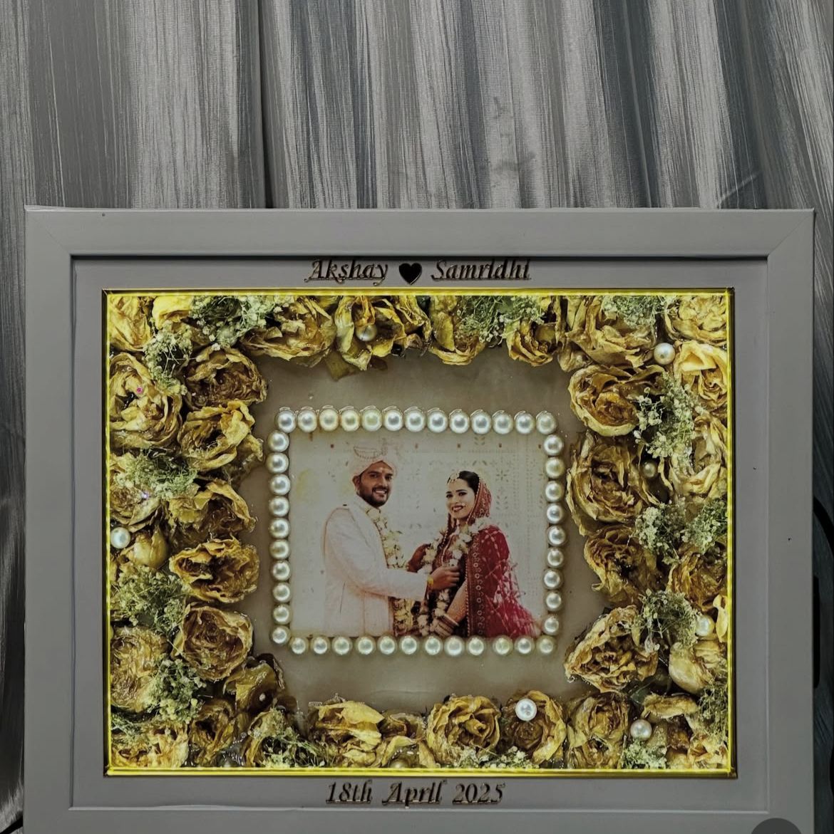 Varmala Preservation Gift Box – Wooden Resin Frame